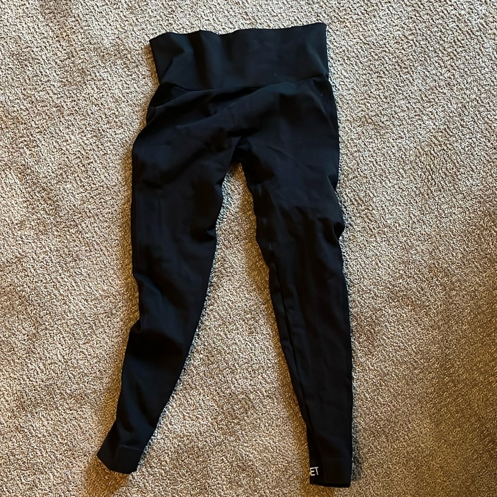 SetActive black leggings. Size Medium.